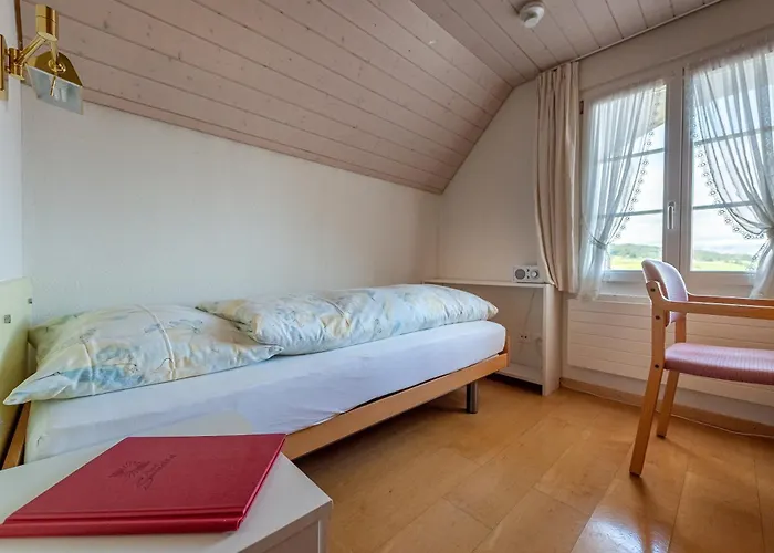 Sunnehuesi * Krattigen