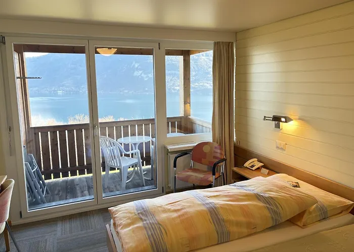 Sunnehuesi ホテル *