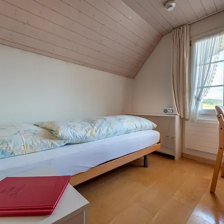 Sunnehuesi * Krattigen